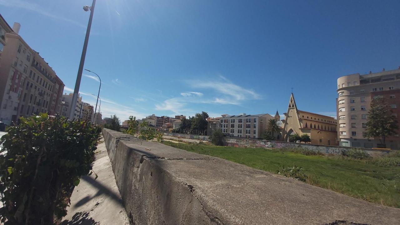 Del Parque Flats Alvarez Suite Малага Экстерьер фото